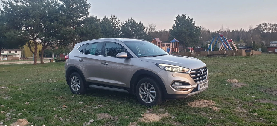 Hyundai Tucson cena 62000 przebieg: 251000, rok produkcji 2017 z Barczewo małe 326